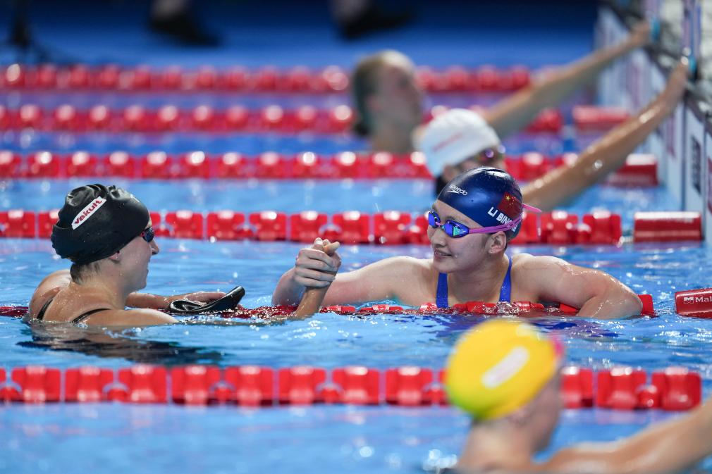 就以她为目, 洛杉矶奥运, 杨佩琪主动 就以她为目, 洛杉矶奥运, 杨佩琪主动