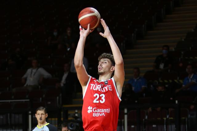 申京再次化, 胜利, 引起了一堆 申京再次化, 胜利, 引起了一堆