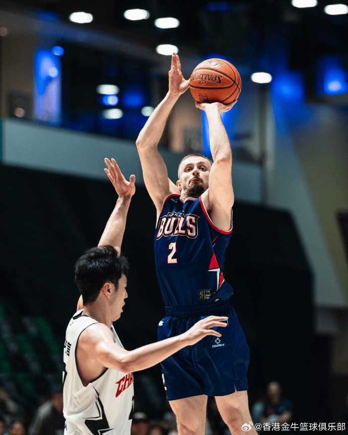 命中一记三, 势不减, 香港金牛